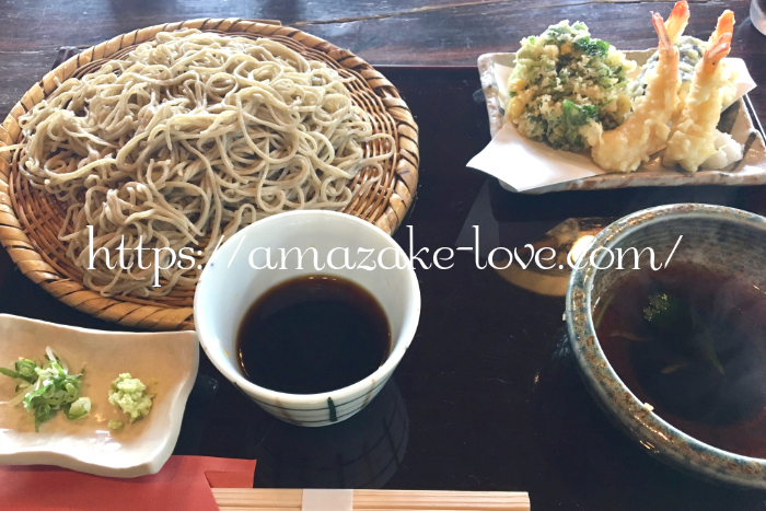 [Amazake cafe]Mizuho No Mura Ichiba Sobaya[Jukkoku Amazake](soba with tempura batter)